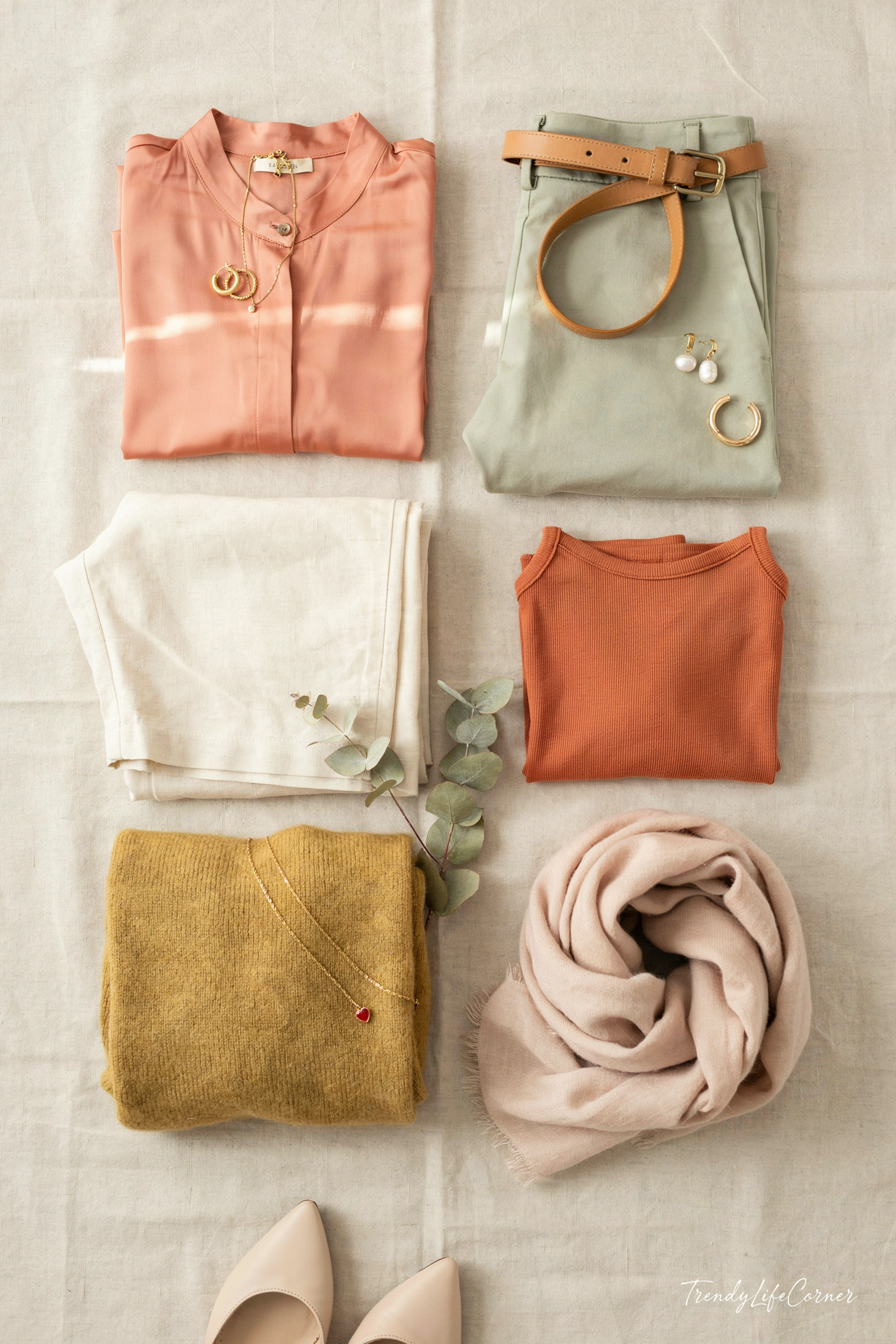 Match Jewelry Colors with Your Clothing